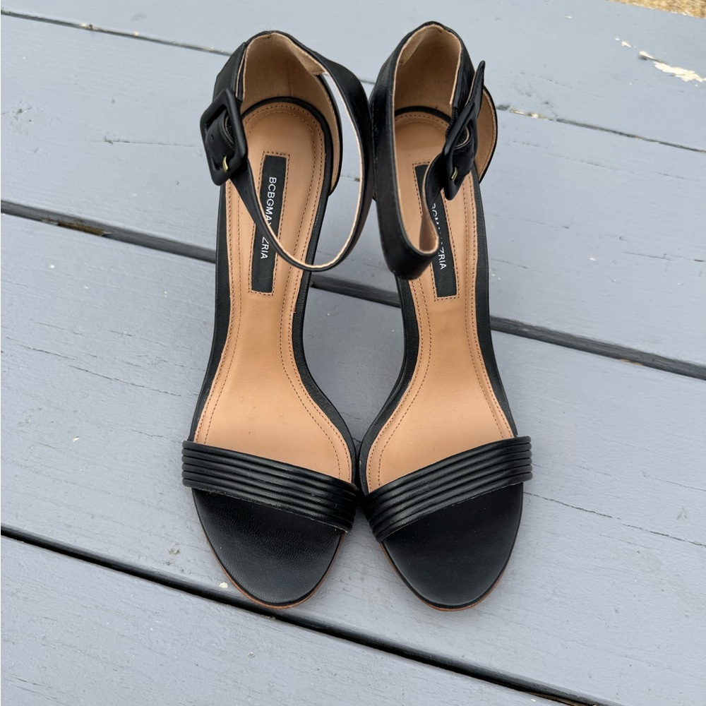 BCBGMaxAzria Black Heels with Open-Toe Design and Adjustable Ankle Strap - Picture 4 of 11